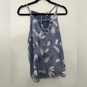 S entro stylish feather patterned tank blouse